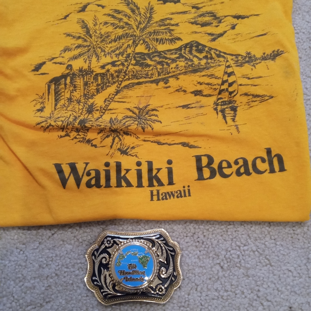 Vintage Hawaiian Islands metal belt buckle & Distressed Shirt size Medium.